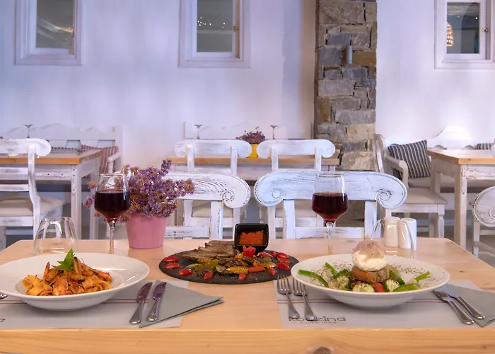 Zefi Hotel & Suites