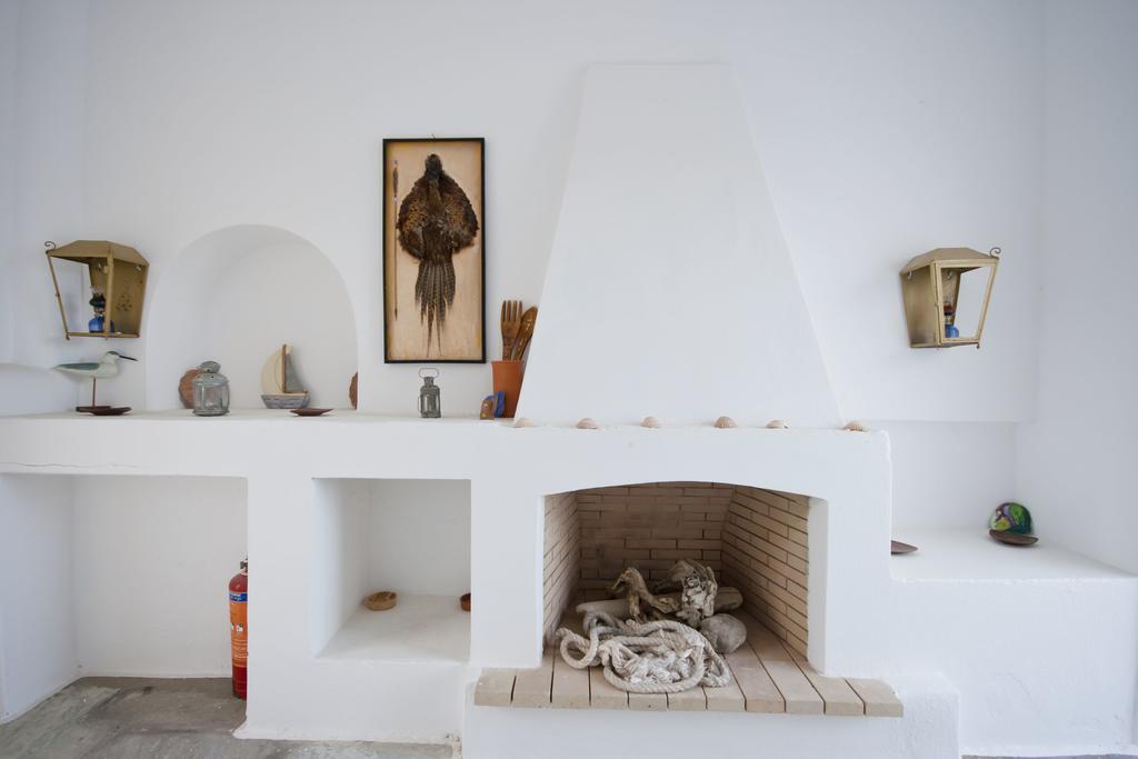 Zefi & Hotel Naousa (Paros)